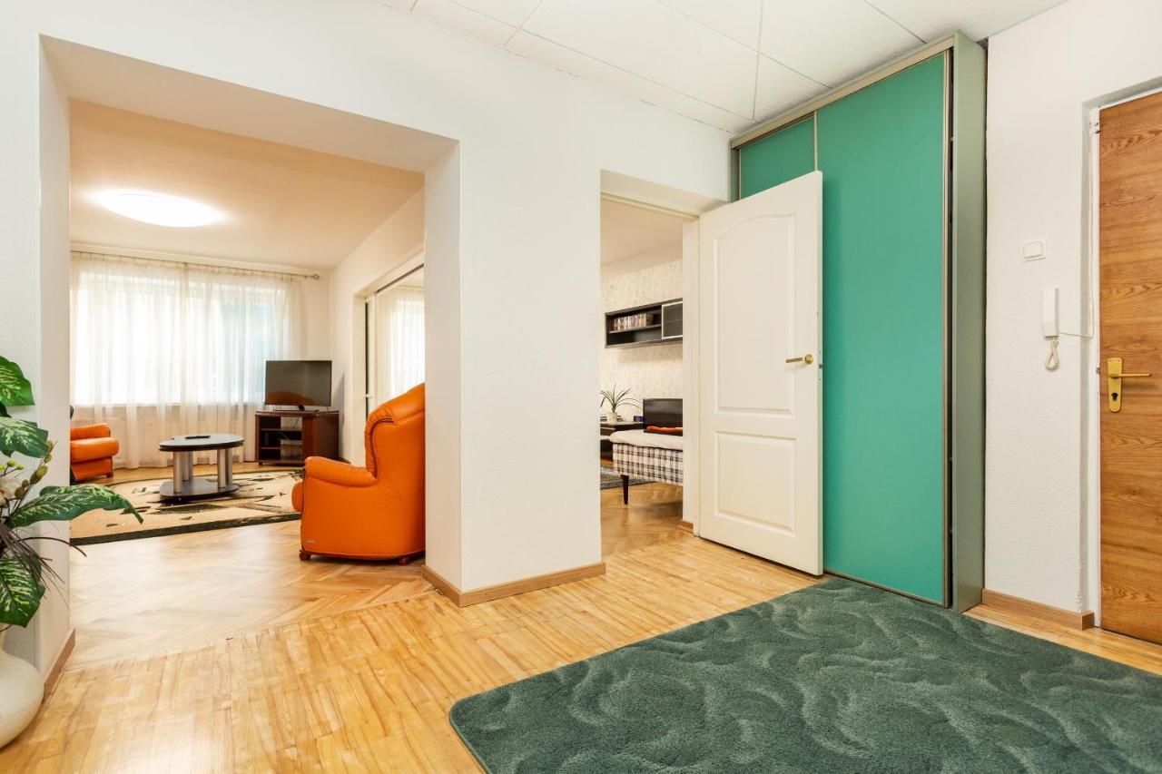 3 Room Central Apartmend 90M2 Parking For One Car Fifth Floor And The Building Does Not Have An Elevator タリン エクステリア 写真